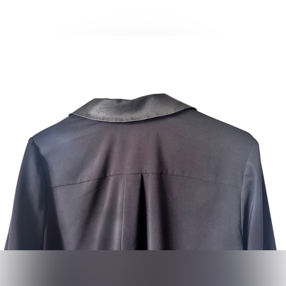 Alice + Olivia Black Long Sleeve Button Down Blouse Leather Collar sz M - Picture 9 of 13